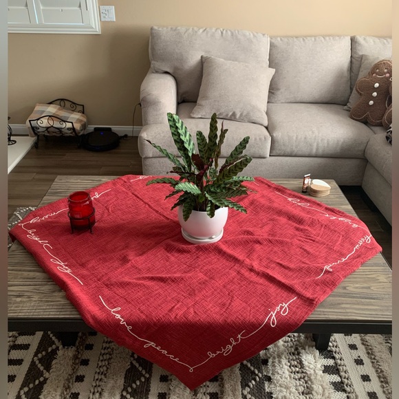 Pottery Barn Holiday Sentiment Organic Cotton Table Throw. 50” X 50”. ♥️🎄 - Picture 1 of 8
